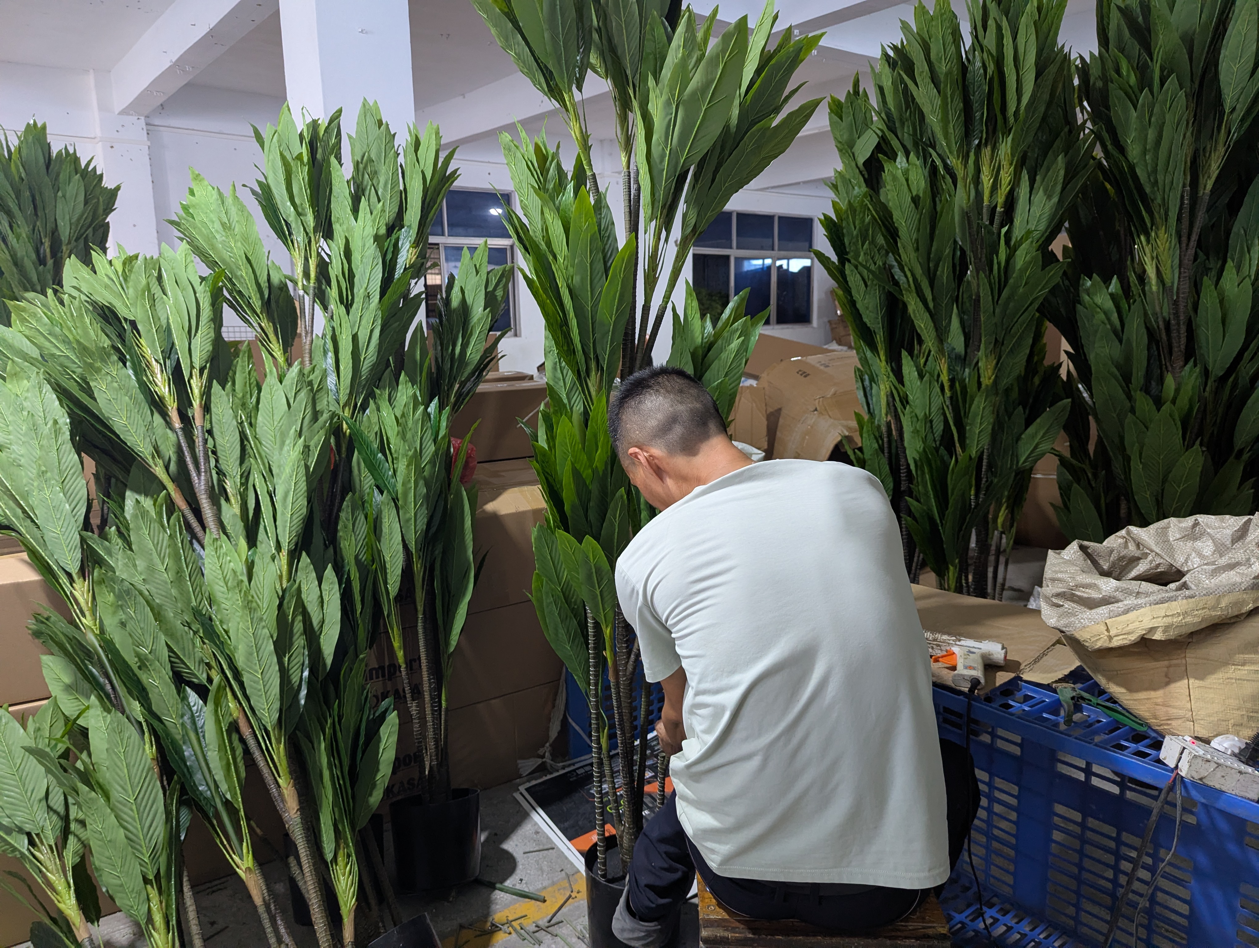 Production Diary #32 | The Finishing Touches: Assembling Detailed Foliage During the Final Staging Phase